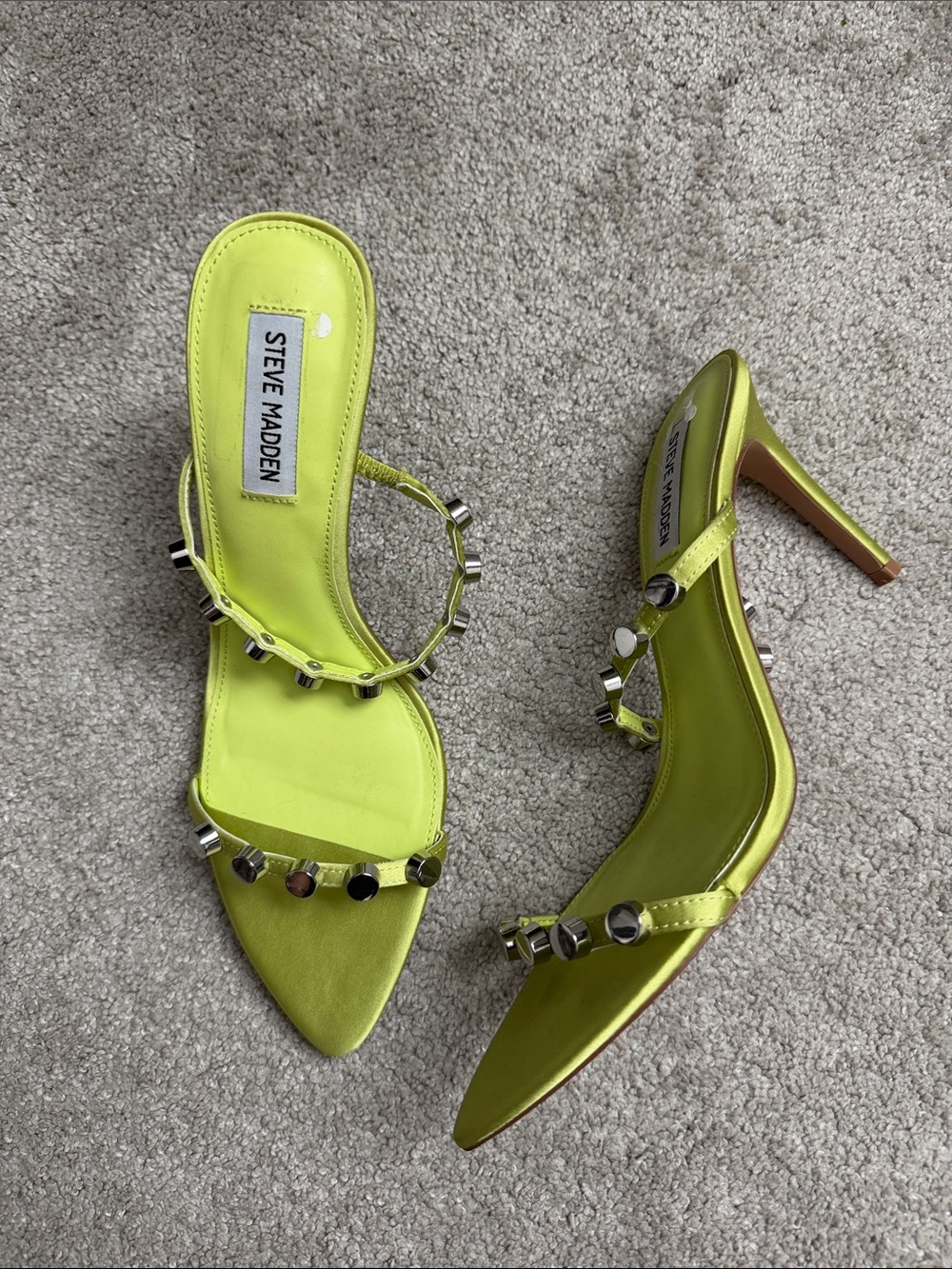 Steve Madden Dorina Satin Studded Heels Citron Neon Lime Green Size 9.5 - Picture 2 of 6